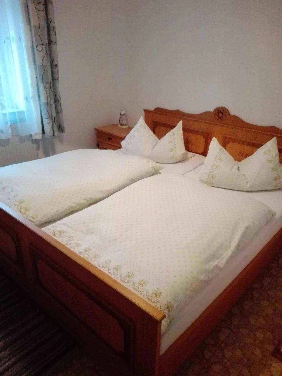 Ferienwohnung Dichtl グラフェナウ エクステリア 写真